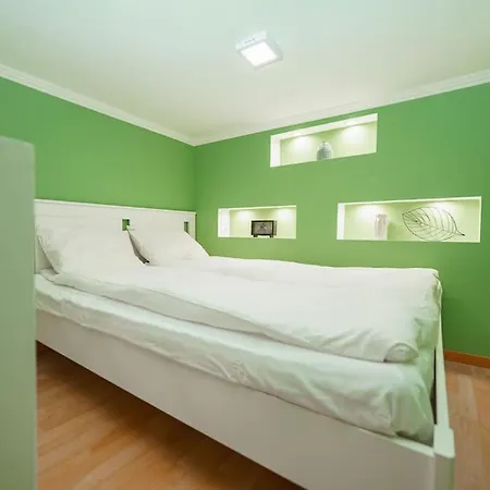 Apartment Cityscape Budget Art Deco Budapest