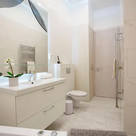 Luxurious Next To The Danube River