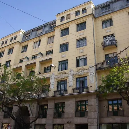 Apartmán Luxury Downtown 3 Bedroom By Synagoge With Beautiful View Budapešť