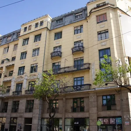Luxury Downtown 3 Bedroom By Synagoge With Beautiful View * Budapešť