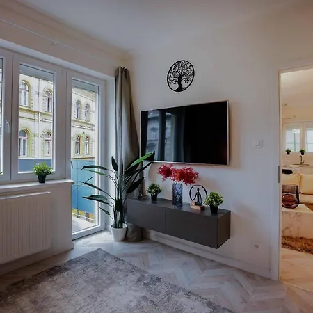 Corvin Avenue Premium Central Apartment *