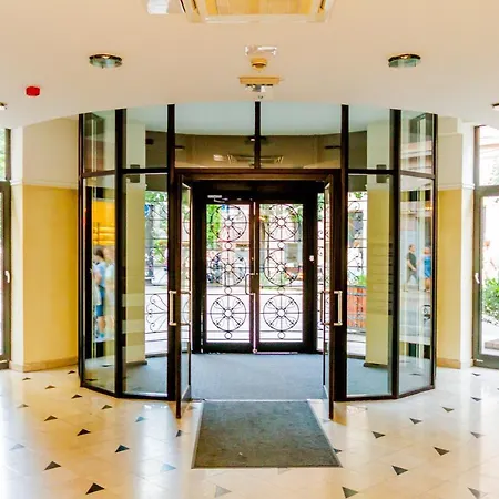 Apartman Kiraly Str. Corner Downtown