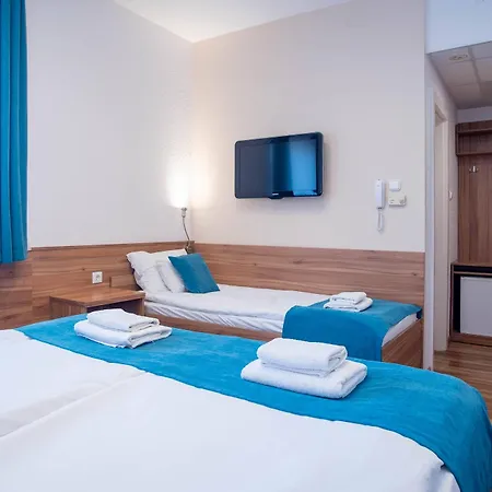 Homoky Bestline 3* Budapeste