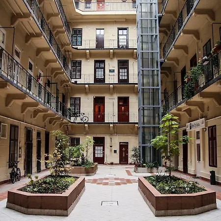Silver Center Budapest