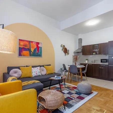 Appartement Gozsdu In The Party Street