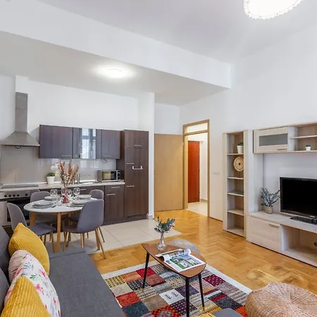 Appartement Gozsdu In The Party Street *