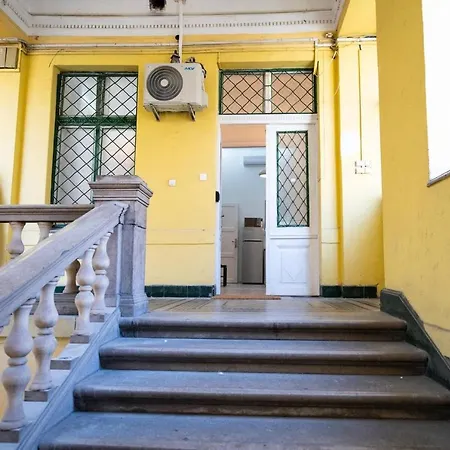 Very - Sunny - Comfy Semesterbostad Budapest