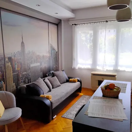 Ip Twenty Apartament