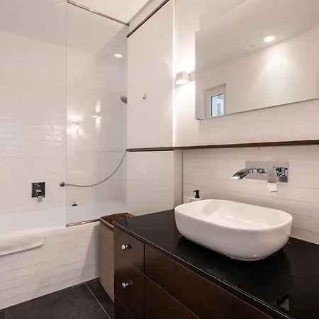 Appartement R42-boutique Apartments, Location By Bqa