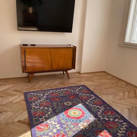 5 Apartment