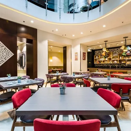 Hotel Ikonik Parlament