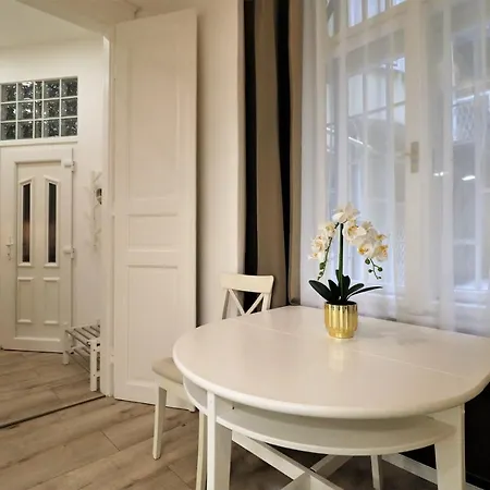 Roxy 4-b Apartament
