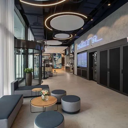 Hotel H2