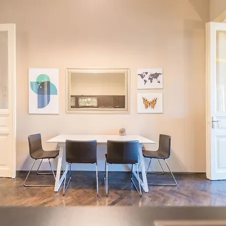 Venus - Paulay Ede Ii Apartment