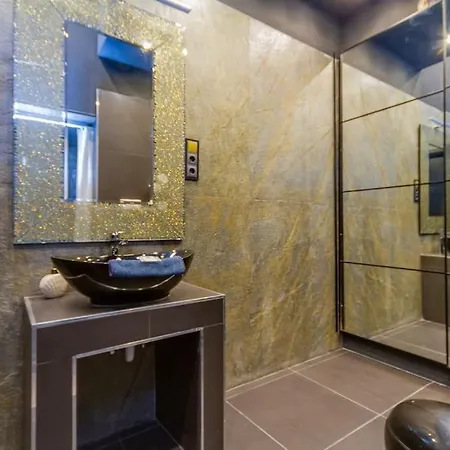 The Opulent Oasis By Newave Apartment Budapest