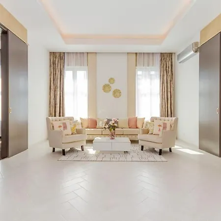 The Opulent Oasis By Newave Apartment