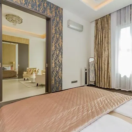 Apartment The Opulent Oasis By Newave