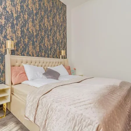 The Opulent Oasis By Newave Apartment Budapest