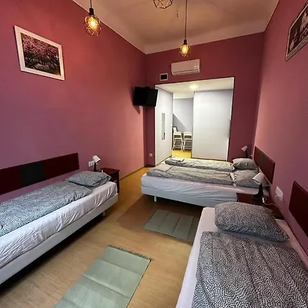 Klauzal19 Aparthotel *