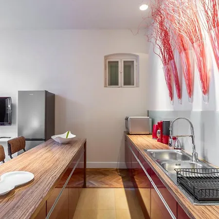 Exclusive & Stylish In The Heart Of Budapešť