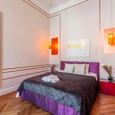 Exclusive & Stylish In The Heart Of Budapešť