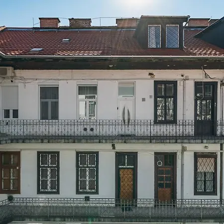 Apartment Design By Nw Budapest