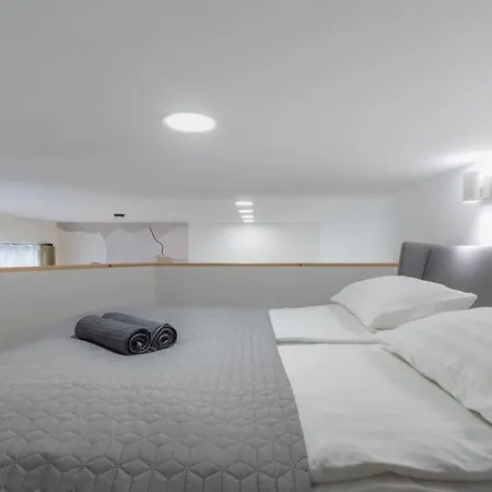 Design By Nw Apartment