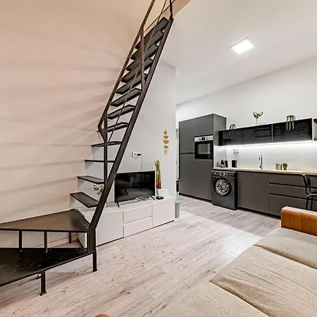 Apartment Chic Loft Bp: Industrial Gem Budapest