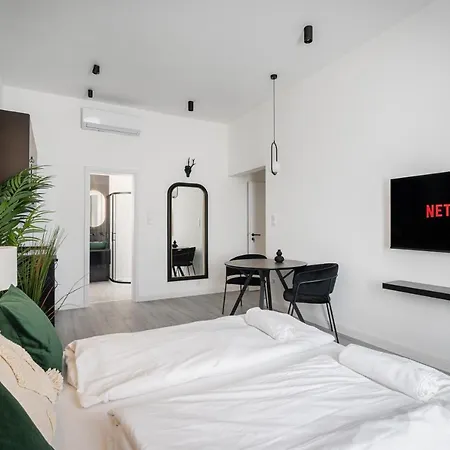 R6 - Boutique Apartments, Location By Bqa Apartment