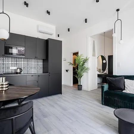 R6 - Boutique Apartments, Location By Bqa Apartment Budapest
