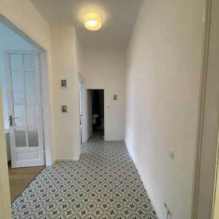 Apartment City Center 1, Cozy 2Br In The City Center! Budapest
