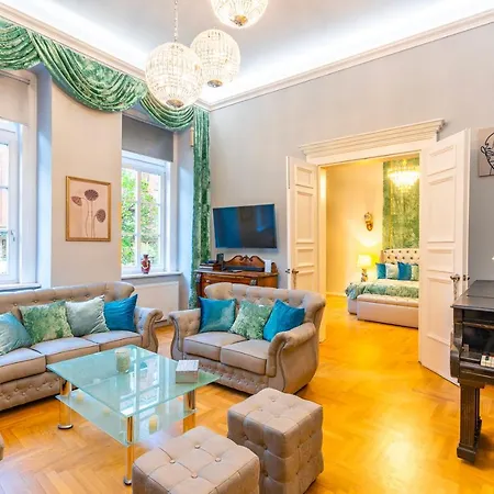 Liszt Ferenc Old Luxurious Flat Next To Synagogue Budapest