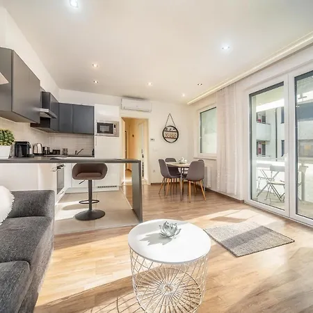 Apartment Grace Pine 3