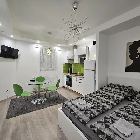 Smart In The Heart Of Apartment