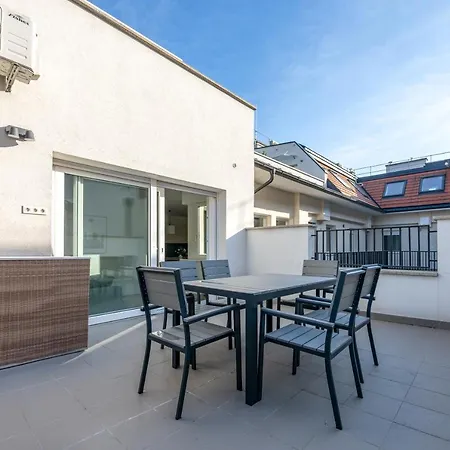 Lovag 12 Terrace Designer Apartamento Budapest