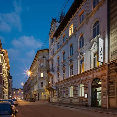 Ikonik Parlament 4* Budapeste