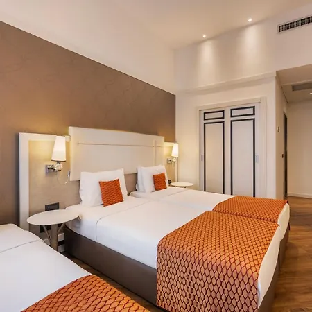 Ikonik Parlament Hotel Budapeste