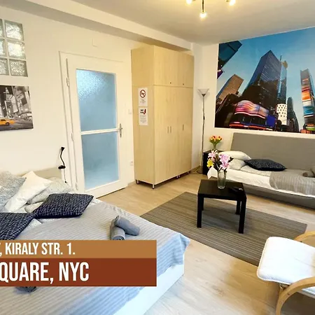 Apartment Little Americas New York