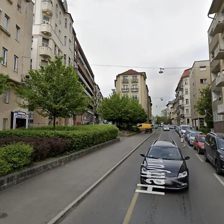 Apartment Lovely Flat By The Castle For 4ppl *