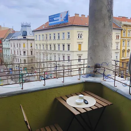 Saffron Center Panoramic Balcony *