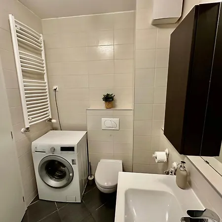 Break - Private Garage, Ac, Balcony Appartement