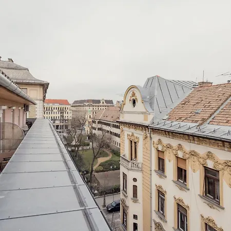 Grand Penthouse Apartman
