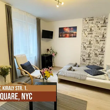Little Americas New York Apartment Budapest