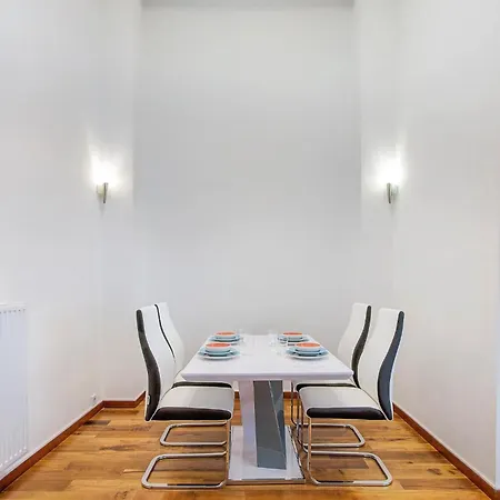 Royale * Budapest