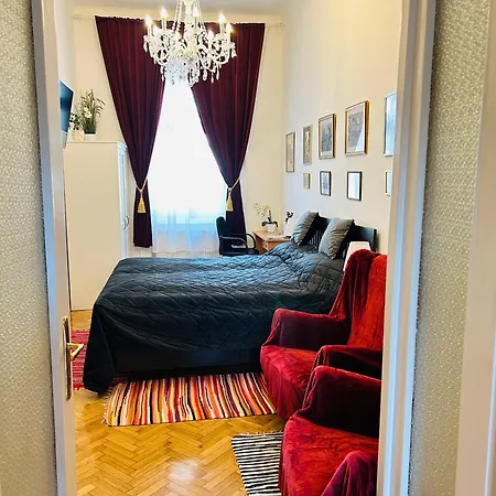 Apartment Rakoczi Boulevard 47 *