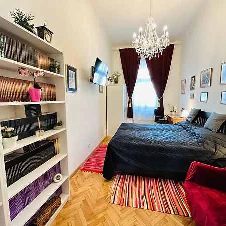 Apartment Rakoczi Boulevard 47 Budapest