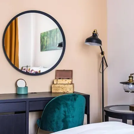 Апартаменты Golden Sunshine On Corvin Promenade - 506