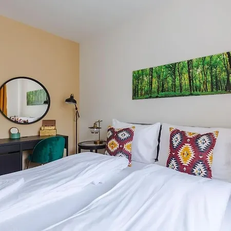 Апартаменты Golden Sunshine On Corvin Promenade - 506