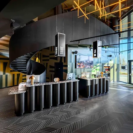 Hotel Ibis Stadium 3*