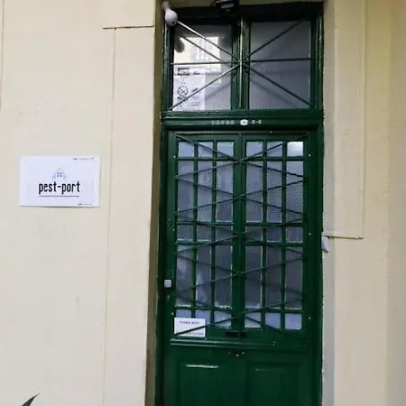 Apartment Pest-port 4 For 16 Person *